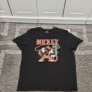 DIsney Men's Mickey Mouse Graphic T-Shirt